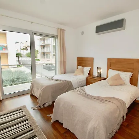 Whale - With Wi-fi And Heated Pool Apartamento